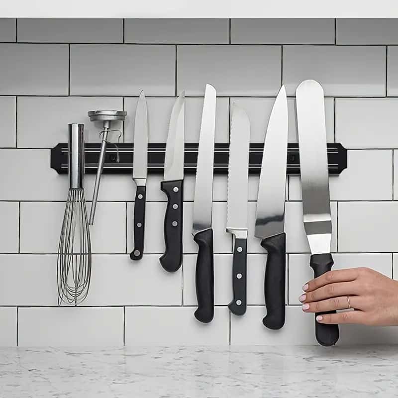 Wall-Mounted Magnetic Knife Holder (33cm long) ValueKartPk