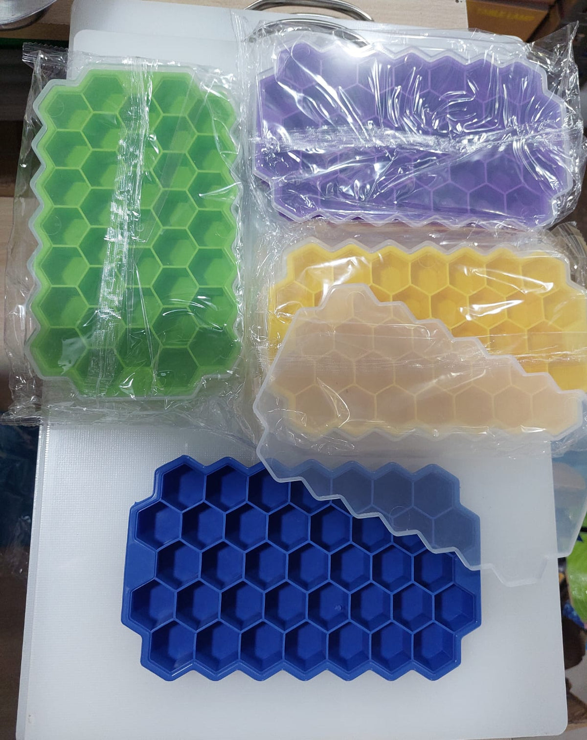 Honey Comb Silicone Ice Tray | Push Pop Out Round Mini Ice Cube Trays (random Color) ValueKartPk